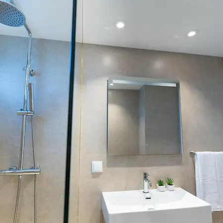 Dream With Ocean View, Air-conditioning, And Parking * Funchal (Madeira)