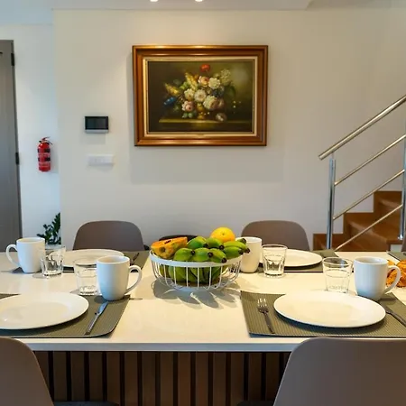 Dream With Ocean View, Air-conditioning, And Parking